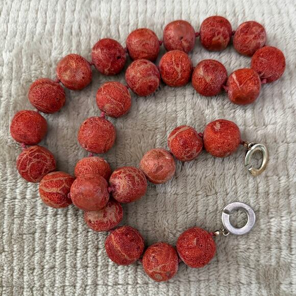 Sponge Coral Chunky Beaded Necklace - Picture 2 of 4